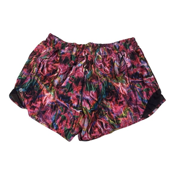 LULULEMON Colorful Women's Shorts - Picture 2 of 3